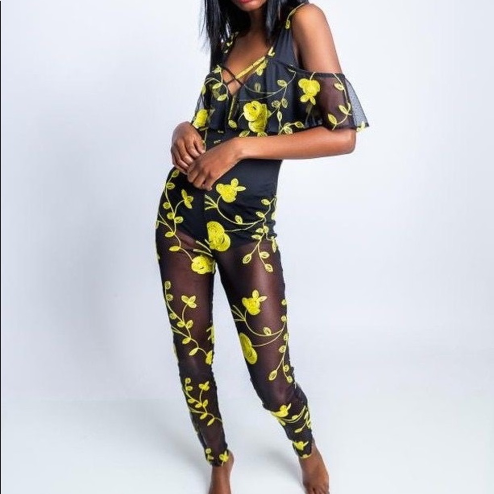 Black and yellow floral printed jumpsuit | small size